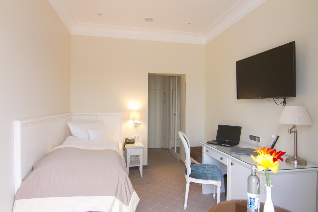 Park Hotel & Spa Katharina Badenweiler Buitenkant foto