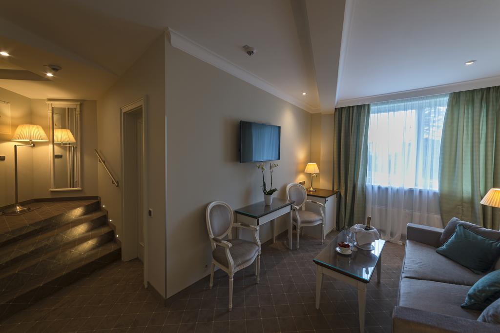 Park Hotel & Spa Katharina Badenweiler Buitenkant foto