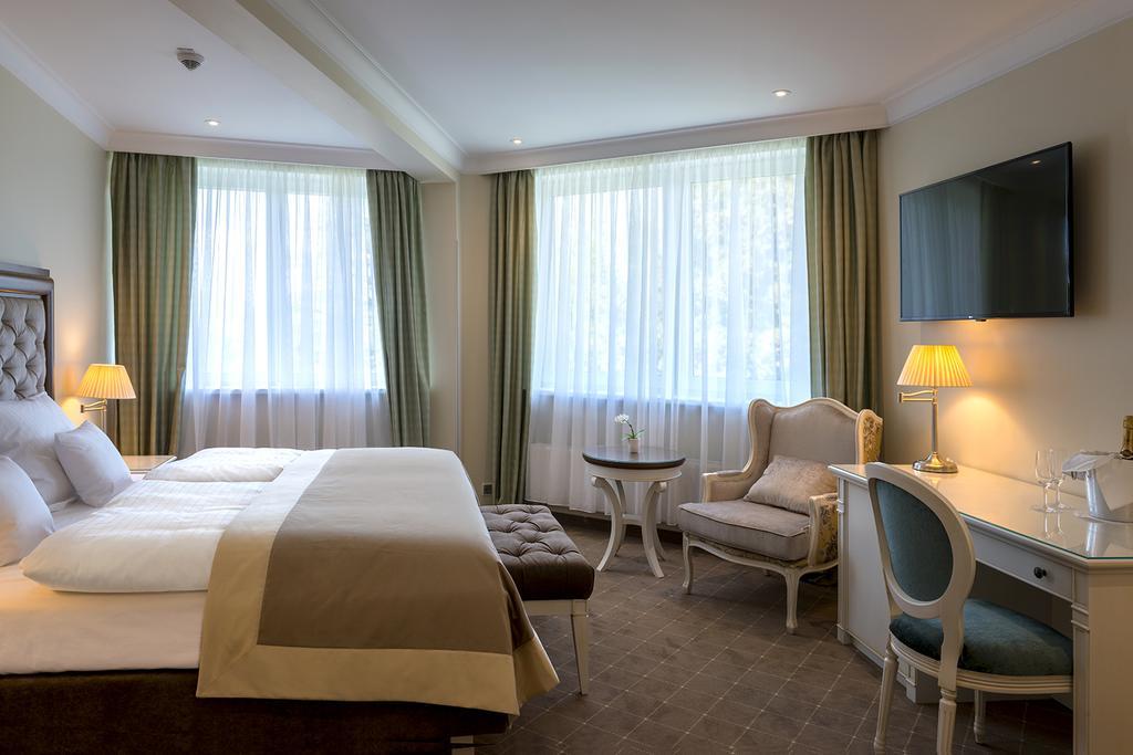 Park Hotel & Spa Katharina Badenweiler Buitenkant foto