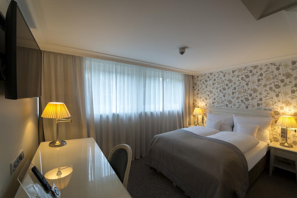 Park Hotel & Spa Katharina Badenweiler Buitenkant foto